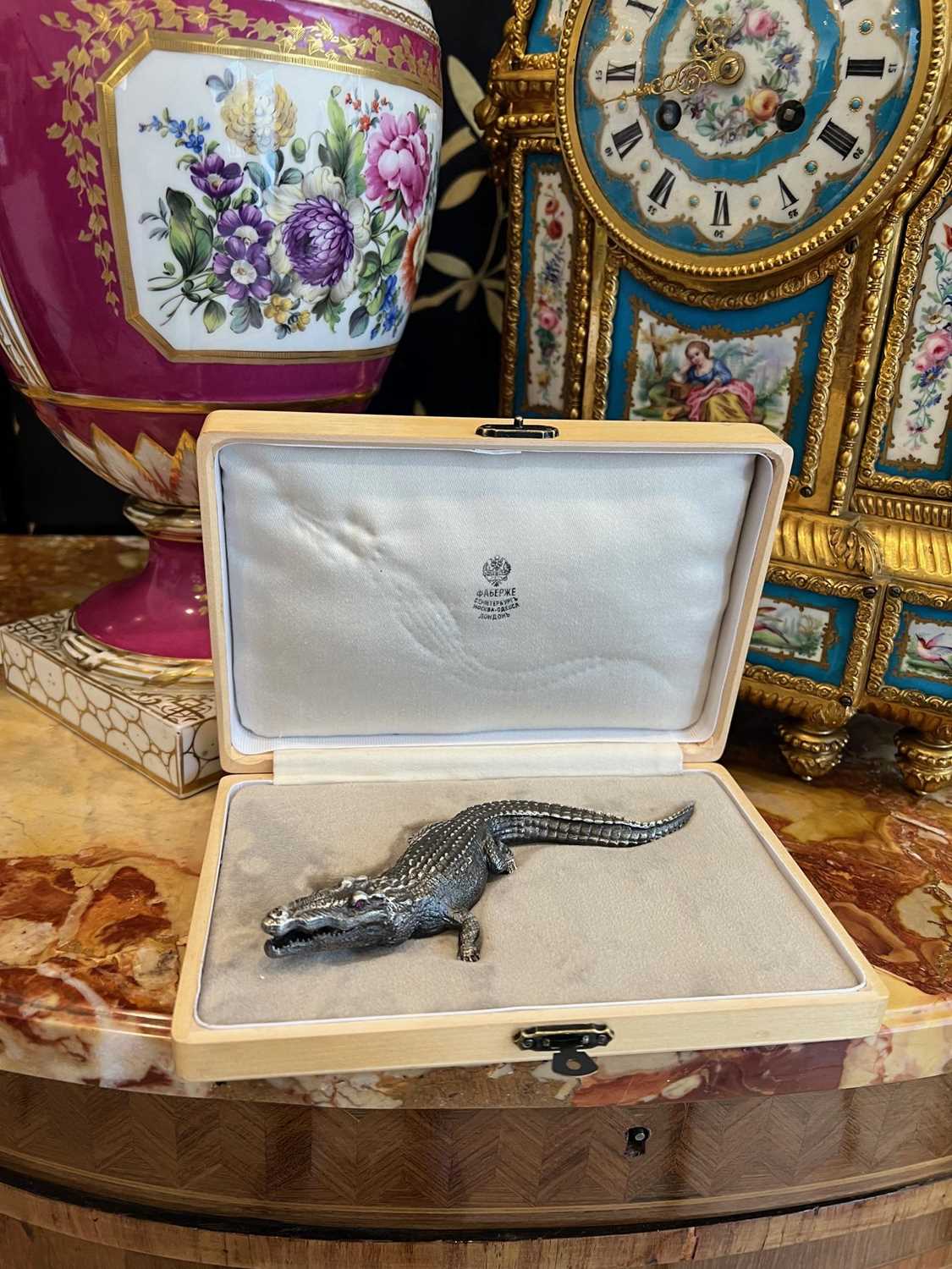 A FABERGE STYLE SOLID SILVER MODEL OF A CROCODILE - Image 2 of 10