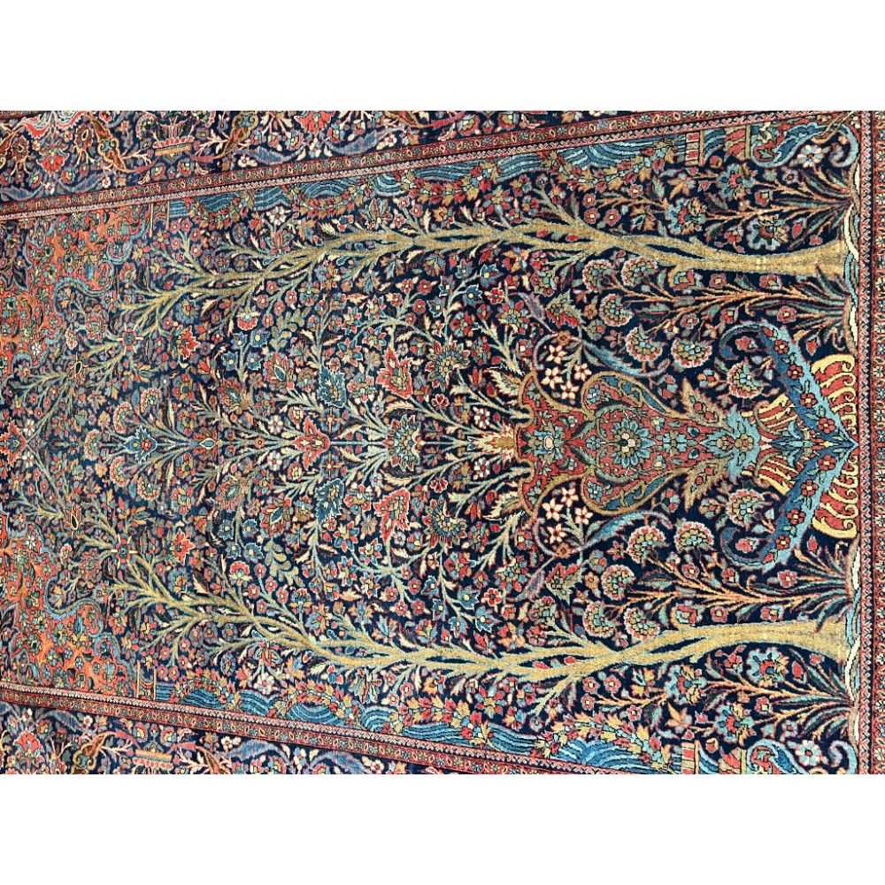 A FINE PAIR OF 1920'S PERSIAN CARPETS - Image 5 of 38