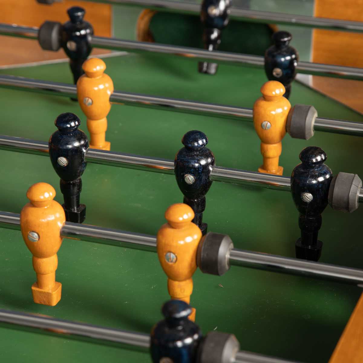 A MID 20TH CENTURY SWISS ART DECO STYLE FOOTBALL TABLE GAME - Image 6 of 37