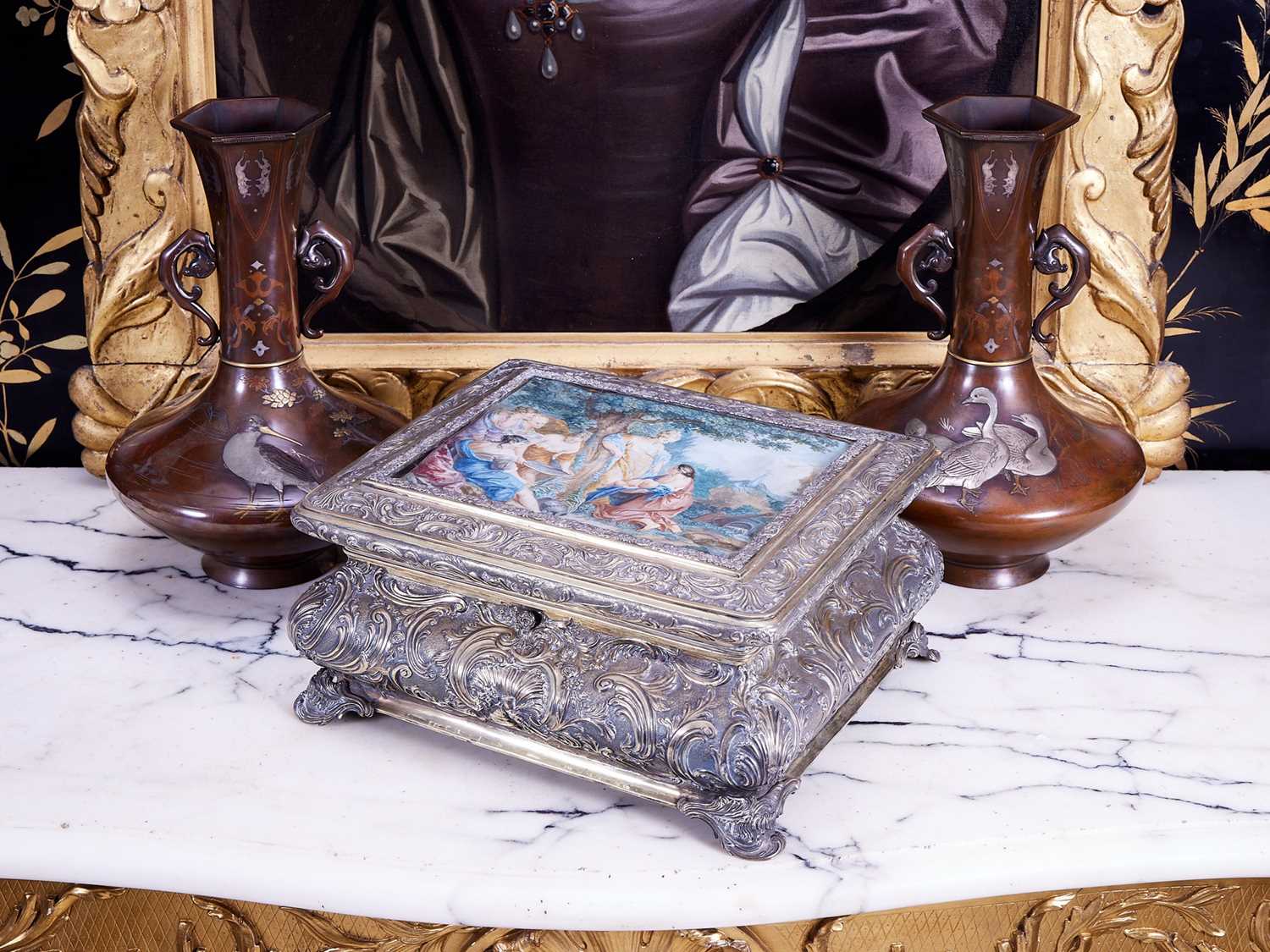 AN 18TH / 19TH CENTURY SILVER, SILVER GILT AND PAINTED TABLE CASKET - Image 2 of 15