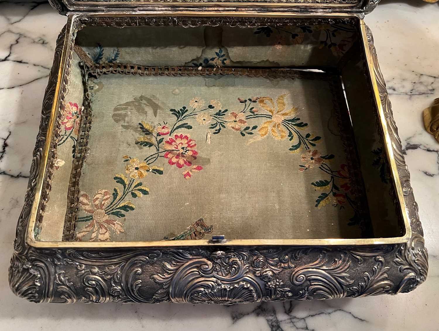 AN 18TH / 19TH CENTURY SILVER, SILVER GILT AND PAINTED TABLE CASKET - Image 14 of 15