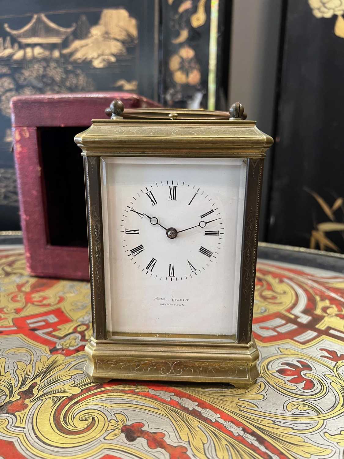 A LATE 19TH CENTURY FRENCH GILT BRASS STRIKING CARRIAGE CLOCK WITH PUSH REPEAT - Bild 6 aus 7