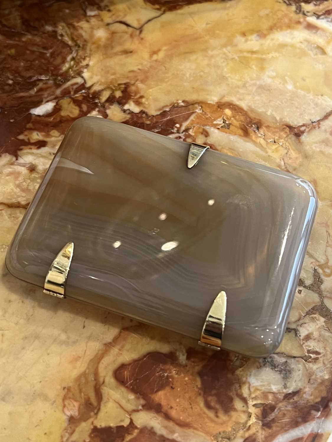 A 14CT GOLD AND DIAMOND MOUNTED AGATE CIGARETTE BOX IN THE STYLE OF FABERGE - Bild 6 aus 7