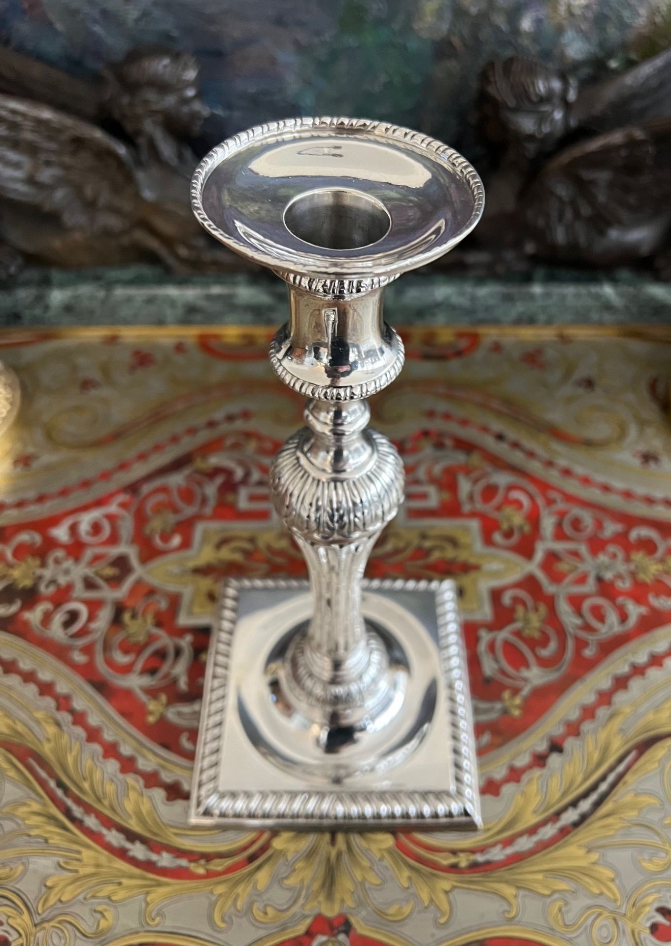 A FINE PAIR OF 18TH CENTURY STERLING SILVER CANDLESTICKS, LONDON, 1772 JOHN ARNELL - Image 3 of 9