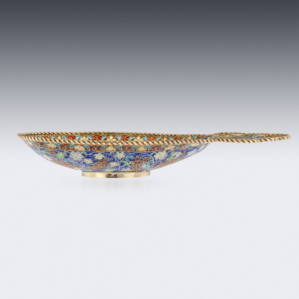 A 19TH CENTURY SOLID SILVER GILT & PLIQUE-A-JOUR ENAMEL KOVSH c.1890 - Image 3 of 18