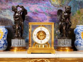 JAEGER LE COULTRE: A 1970'S POLISHED BRASS ATMOS CLOCK, NO. 138660