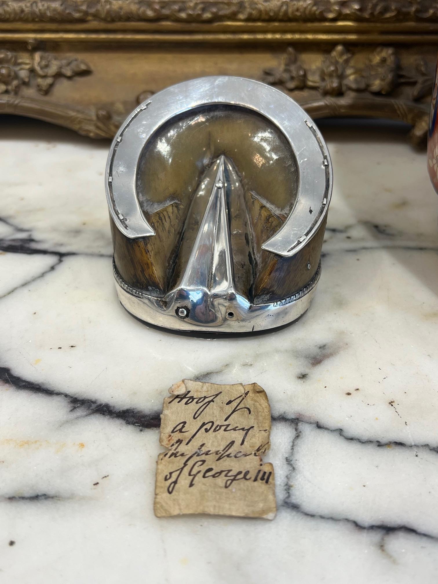 A 19TH CENTURY HOOF INKWELL REPUTEDLY THE PROPERTY OF GEORGE III - Image 3 of 5