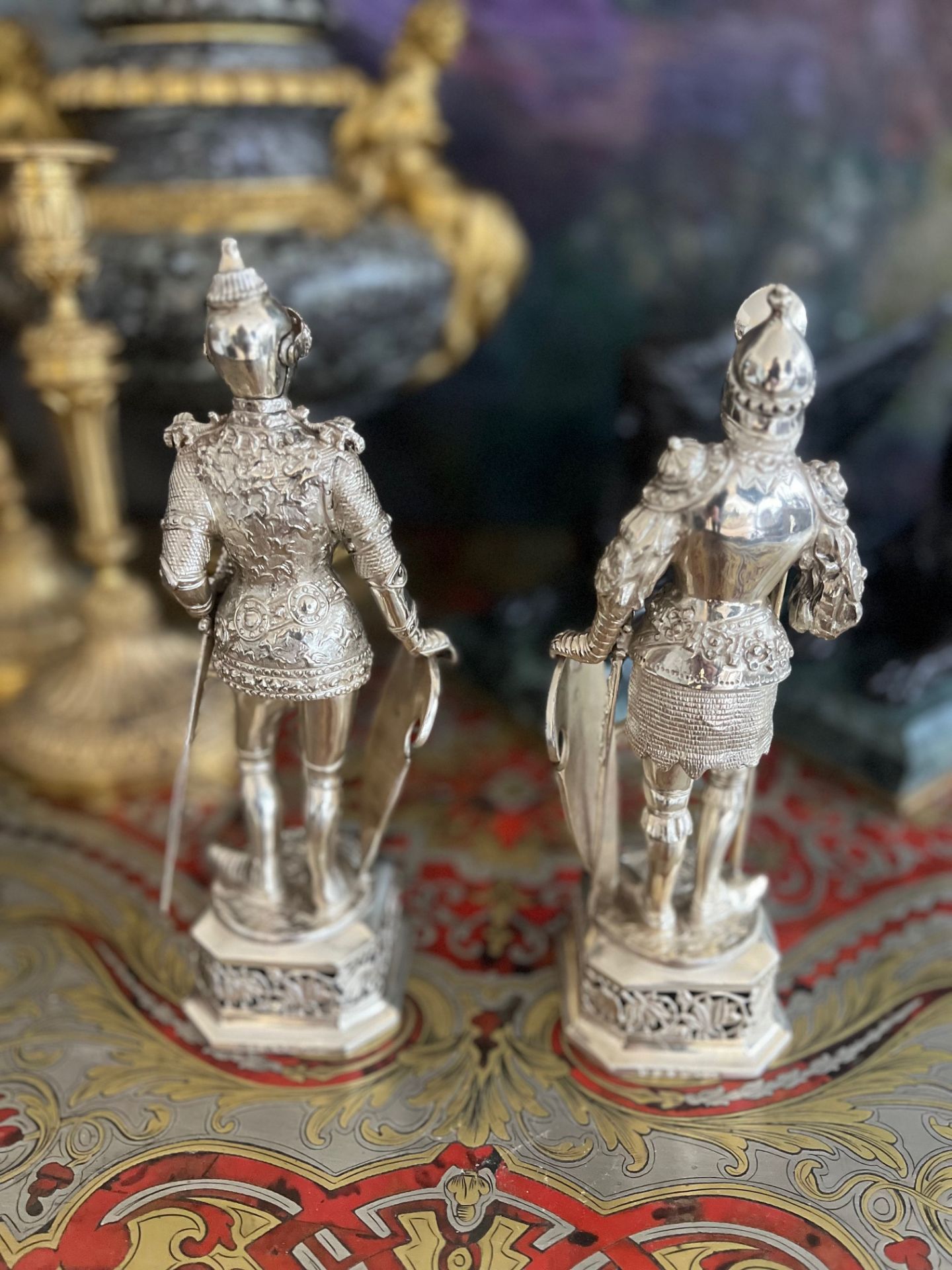 A PAIR OF SILVER FIGURES OF KNIGHTS, EARLY 20TH CENTURY, GERMAN - Image 2 of 7