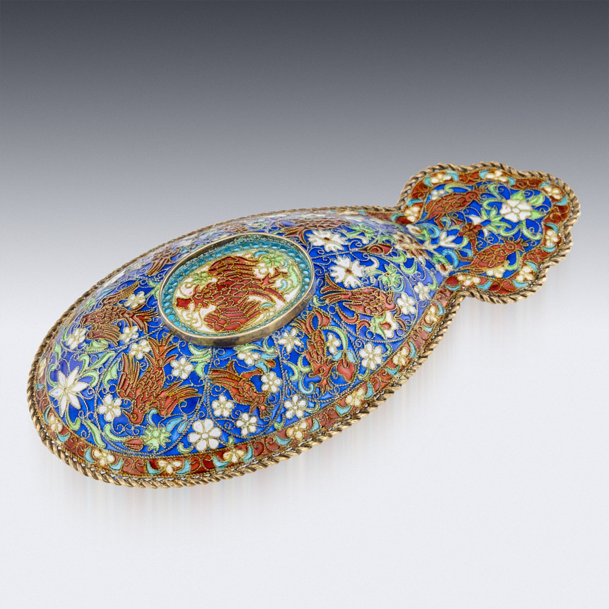 A 19TH CENTURY SOLID SILVER GILT & PLIQUE-A-JOUR ENAMEL KOVSH c.1890 - Image 16 of 18