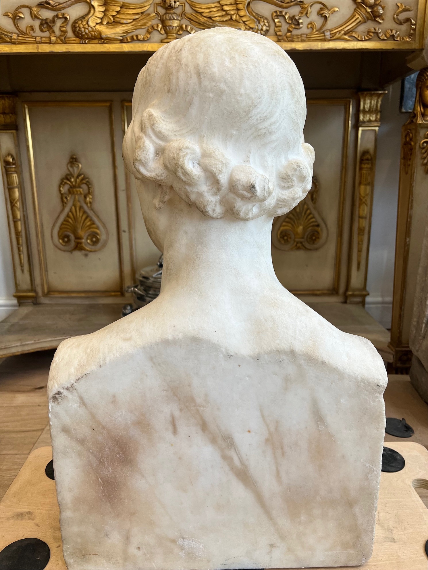 JOHN EDWARD JONES (1806-1862): A PAIR OF MARBLE BUSTS OF THE EARL AND COUNTESS OF DESART, 1861 - Image 3 of 4