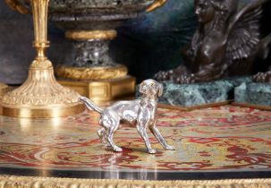 AN EARLY 20TH CENTURY STERLING SILVER DOG PEPPER SHAKER BY ELKINGTON & CO. 1913