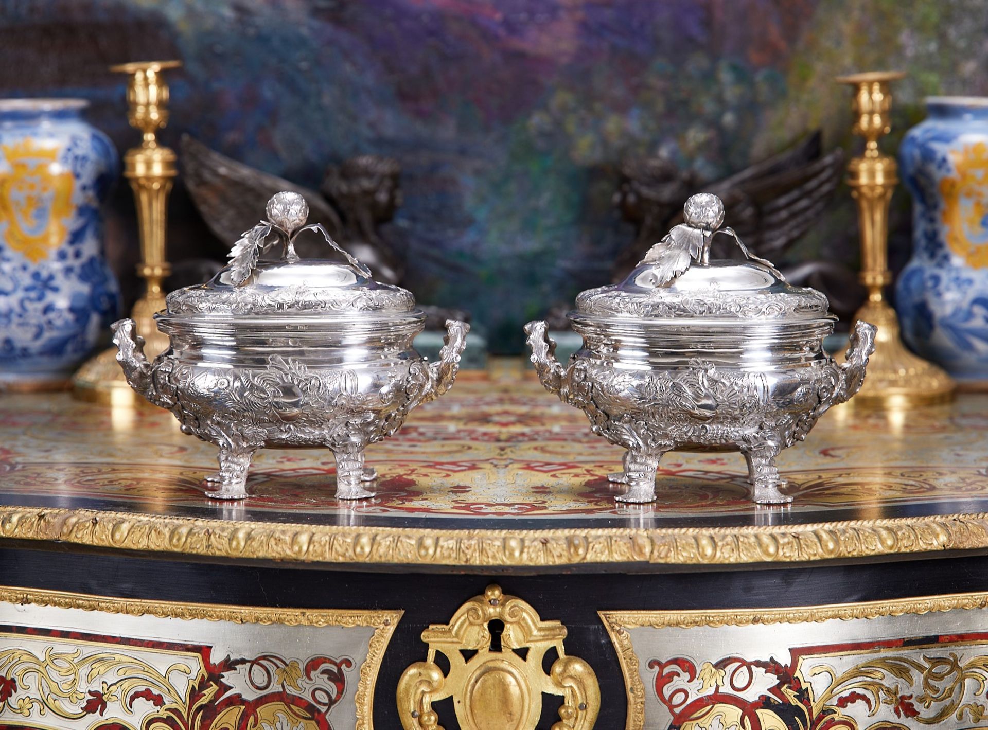 A FINE PAIR OF 18TH CENTURY STERLING SILVER SAUCE TUREENS, LONDON, 1790, WILLIAM PITTS