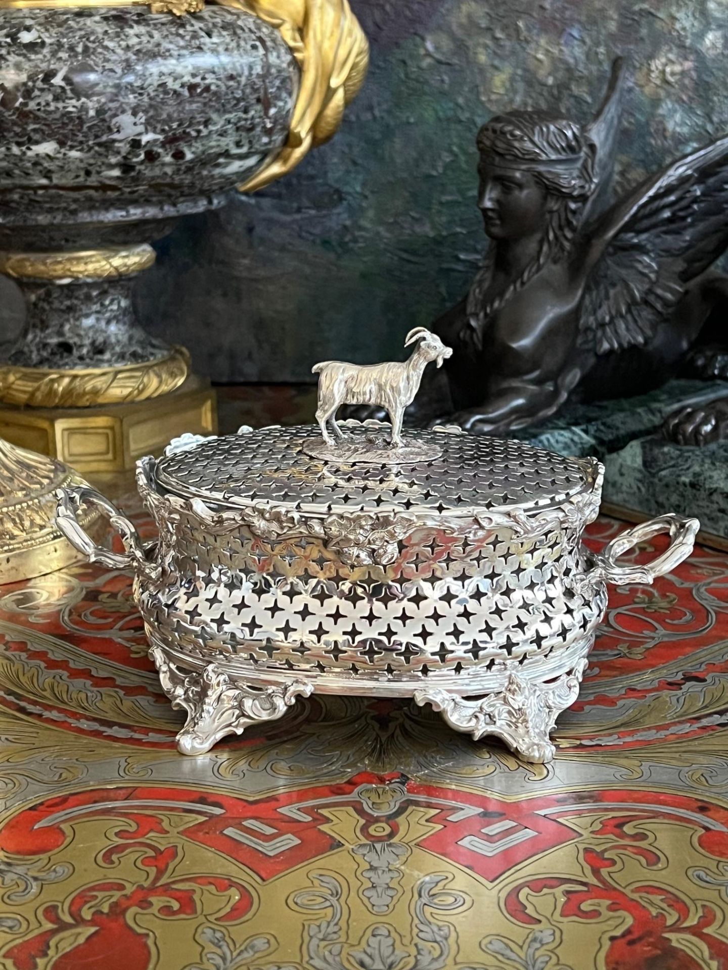 A FINE STERLING SILVER BUTTER DISH BY HENRY WILKINSON & CO.1852 - Image 2 of 14