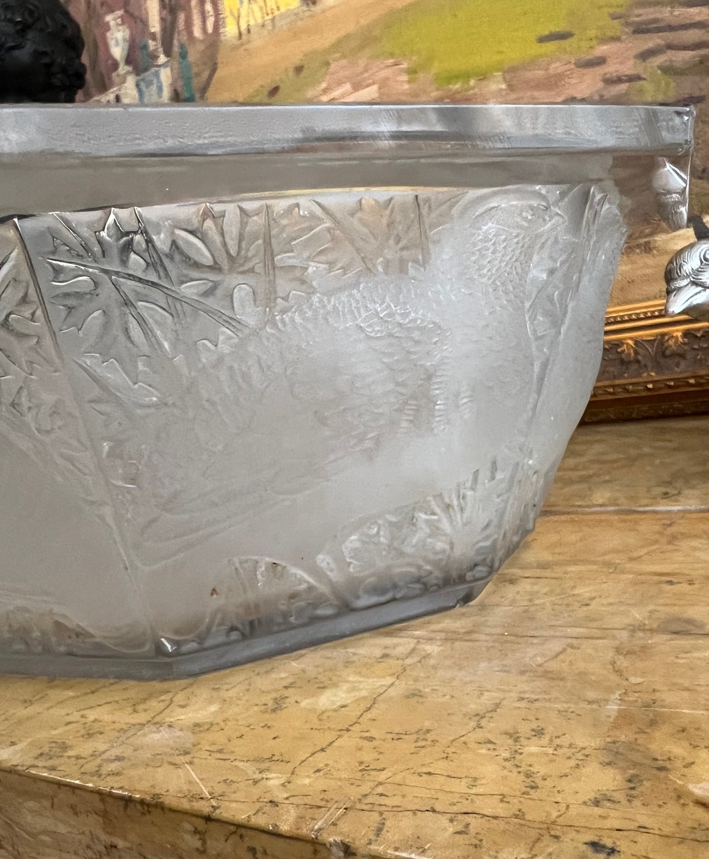 LALIQUE: A FROSTED AND CLEAR GLASS 'CAILLE PERDIX' BOWL - Image 4 of 10