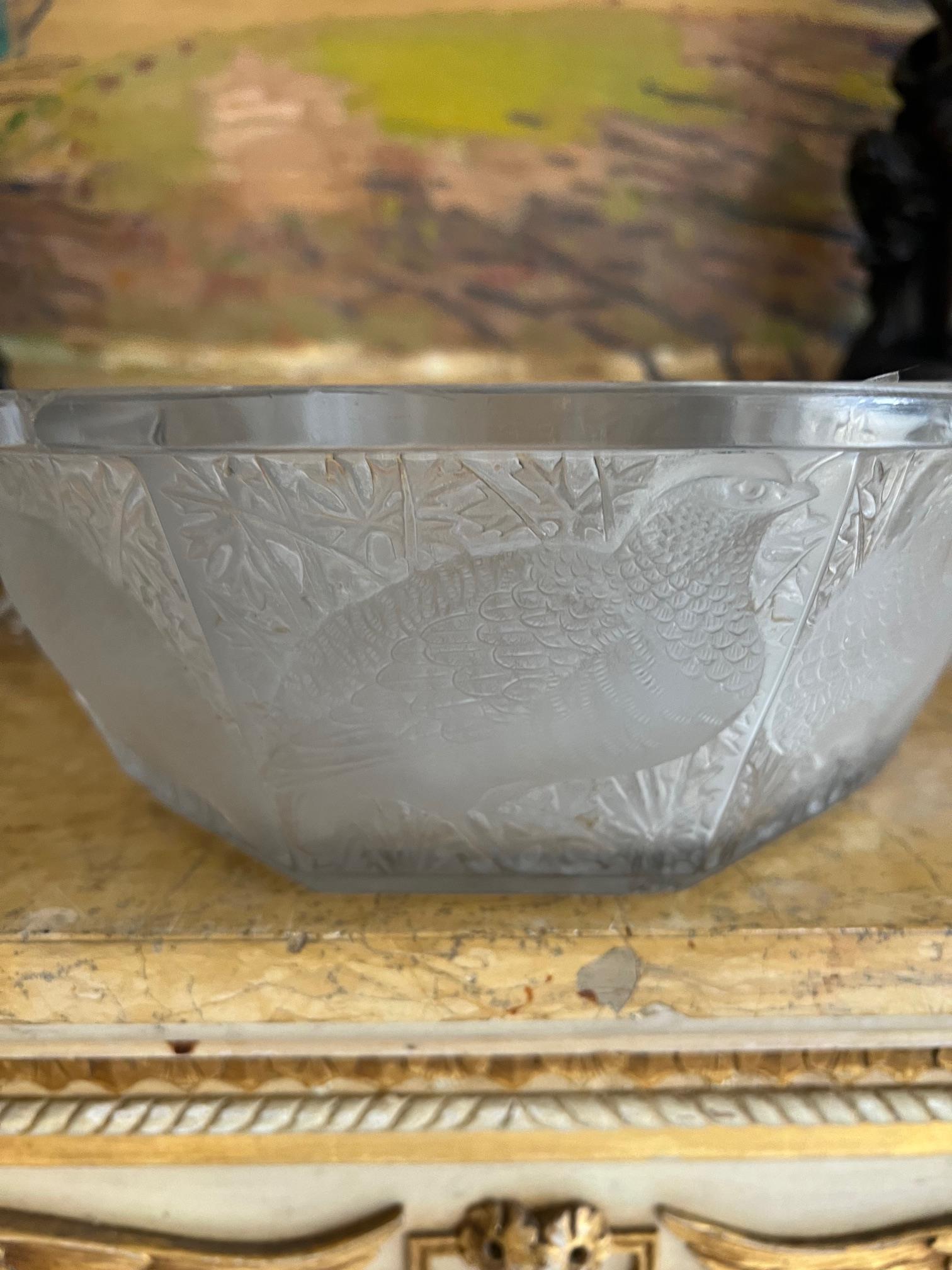 LALIQUE: A FROSTED AND CLEAR GLASS 'CAILLE PERDIX' BOWL - Image 6 of 10