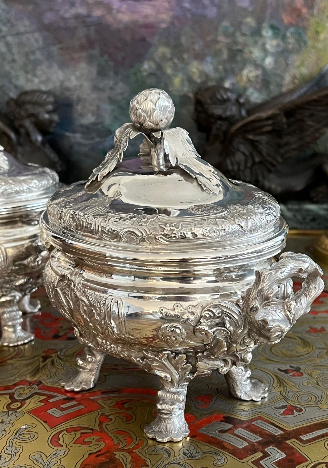 A FINE PAIR OF 18TH CENTURY STERLING SILVER SAUCE TUREENS, LONDON, 1790, WILLIAM PITTS - Image 17 of 19