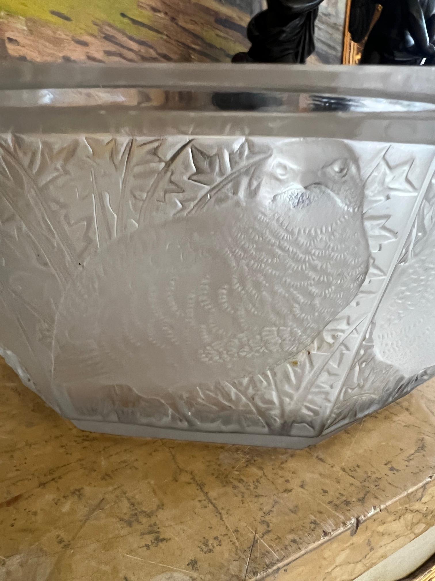 LALIQUE: A FROSTED AND CLEAR GLASS 'CAILLE PERDIX' BOWL - Image 10 of 10