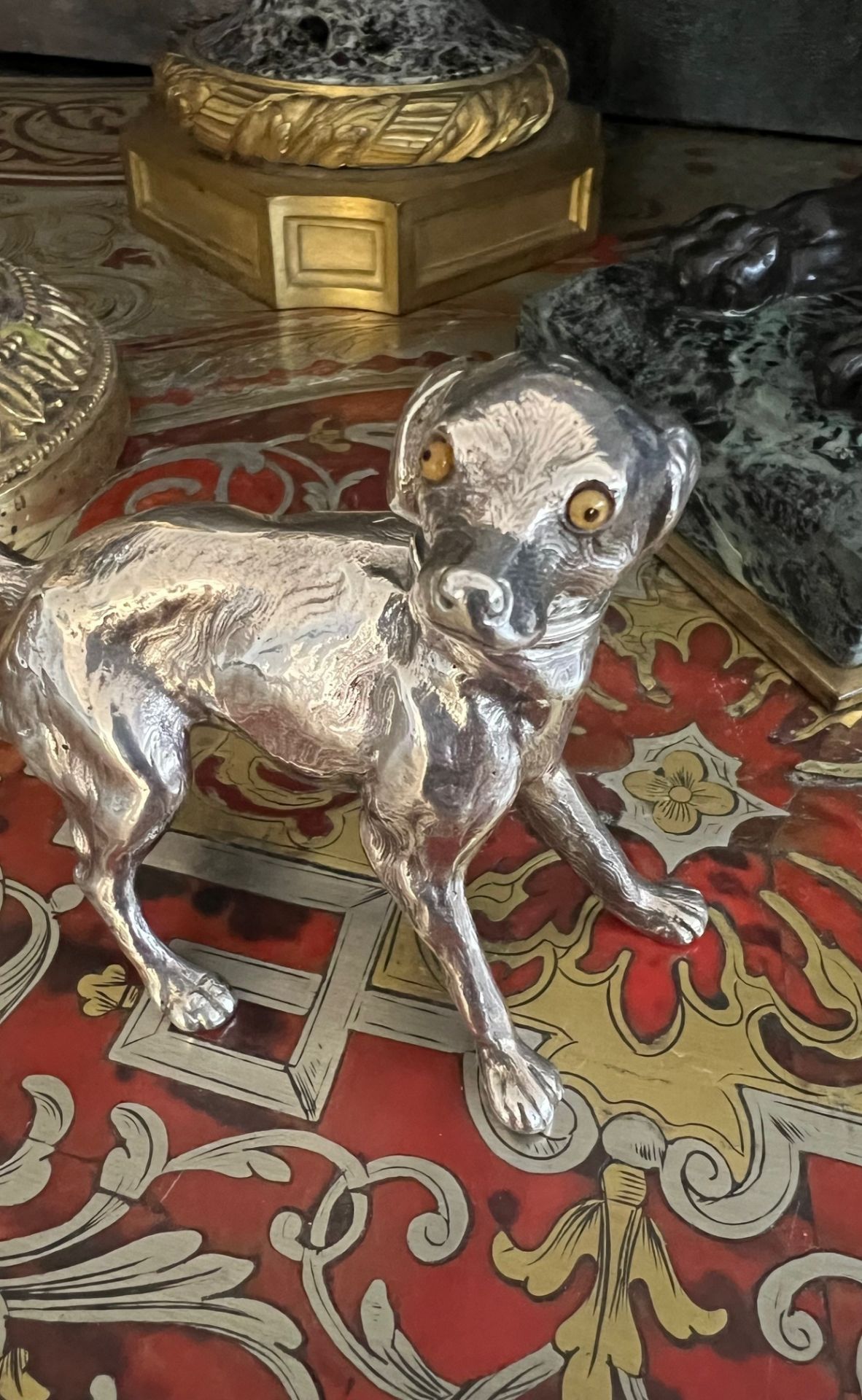 AN EARLY 20TH CENTURY STERLING SILVER DOG PEPPER SHAKER BY ELKINGTON & CO. 1913 - Image 2 of 8