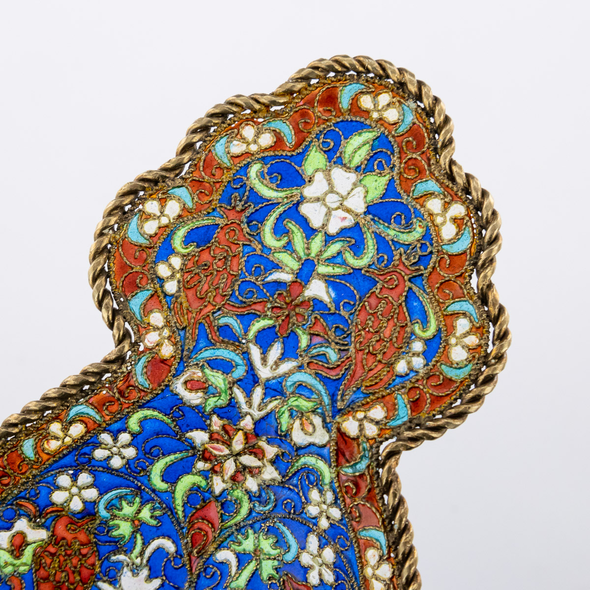 A 19TH CENTURY SOLID SILVER GILT & PLIQUE-A-JOUR ENAMEL KOVSH c.1890 - Image 11 of 18