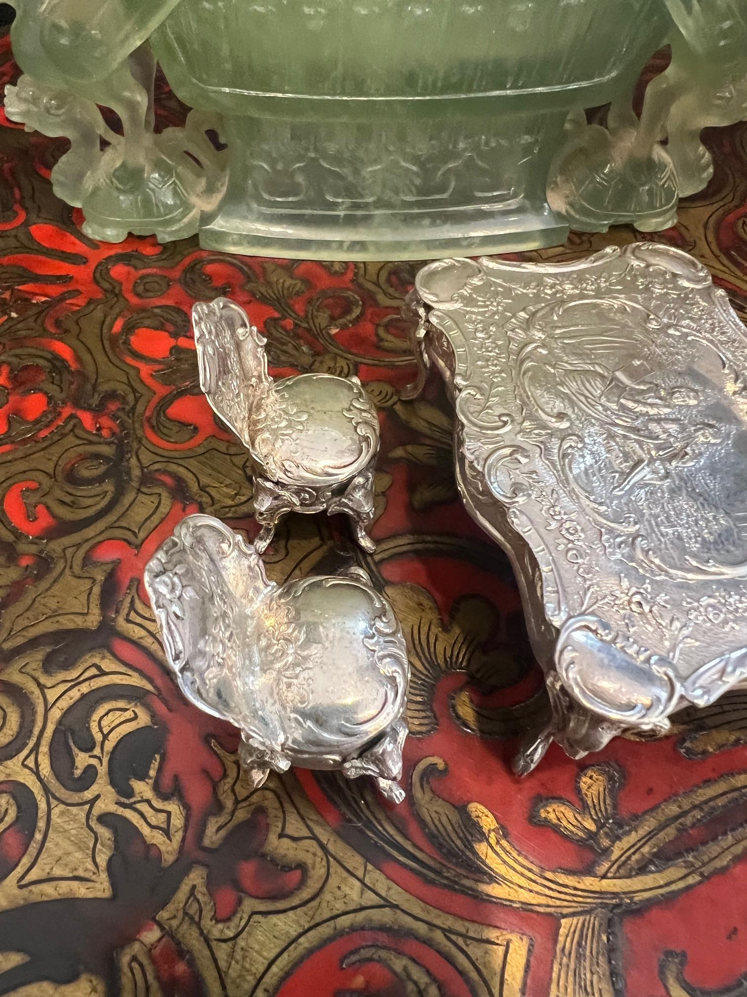 A SET OF EARLY 20TH CENTURY SILVER MINIATURE FURNITURE, C.1900 - Image 5 of 6