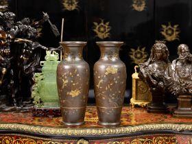 A PAIR OF JAPANESE MEIJI PERIOD BRONZE AND GILDED VASES