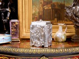 A FINE MID 18TH CENTURY STERLING SILVER CHINOISERIE TEA CADDY, C. 1753