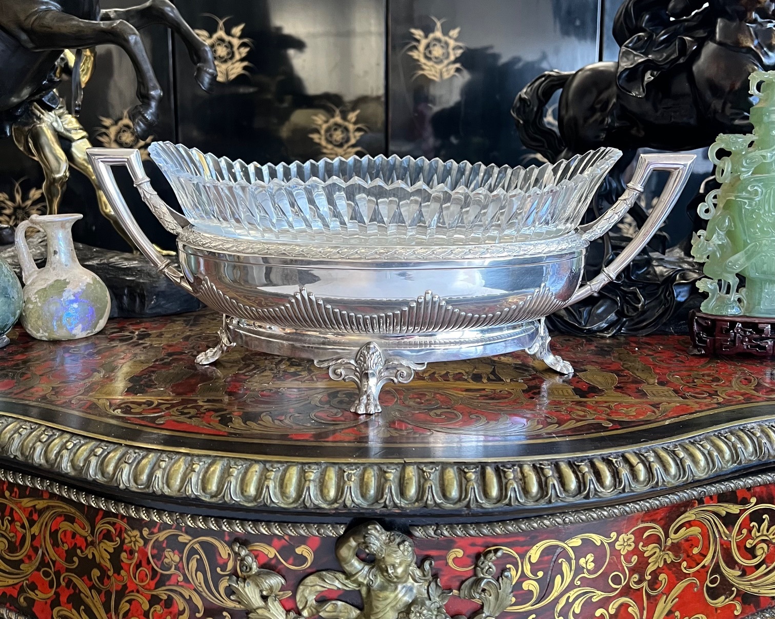 BOLIN: AN EARLY 20TH CENTURY SILVER AND CUT GLASS JARDINIERE C 1910 - Bild 7 aus 10