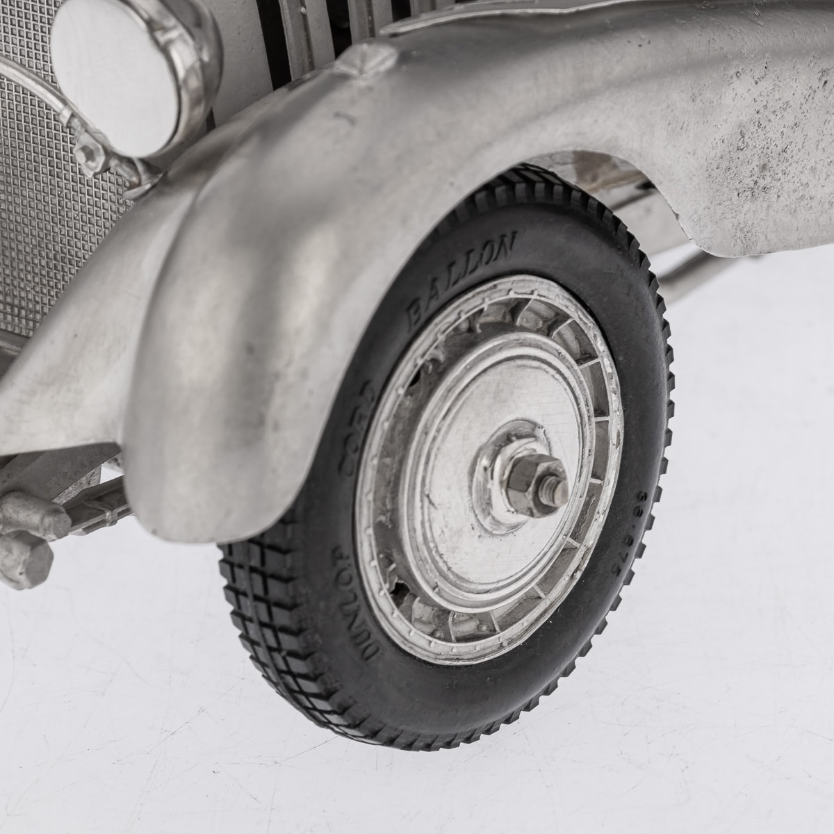 A SOLID SILVER BUGATTI ROYALE TYPE 41 MODEL CAR, MID 20TH CENTURY, L. DONATI, C. 1960 - Bild 18 aus 33