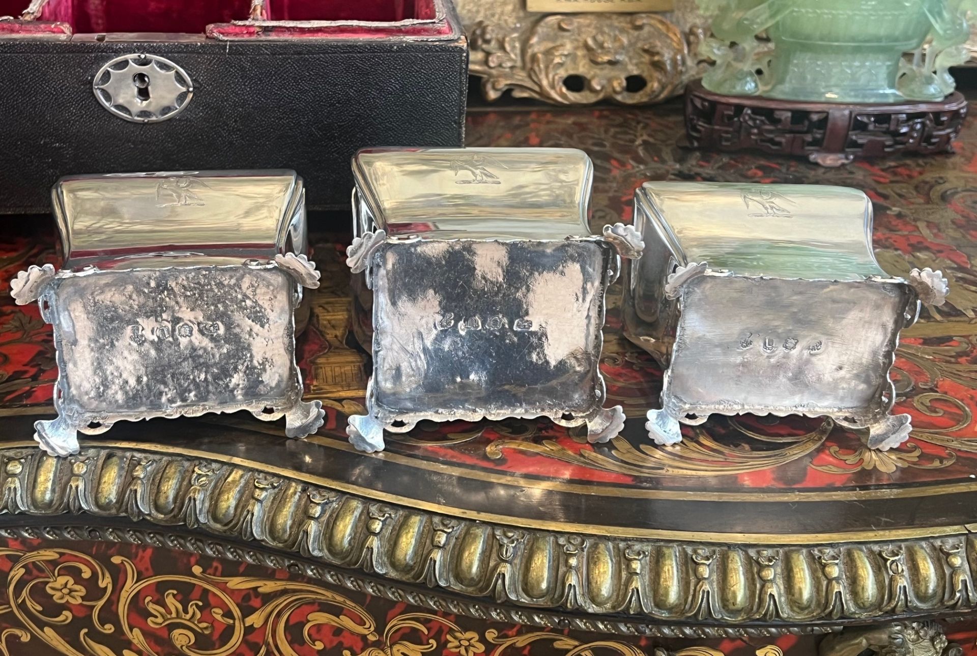 A FINE AND RARE CASED SET OF GEORGE II SILVER TEA CADDIES AND SUGAR BOX, LONDON, 1755, PIERRE GILLOI - Image 5 of 17