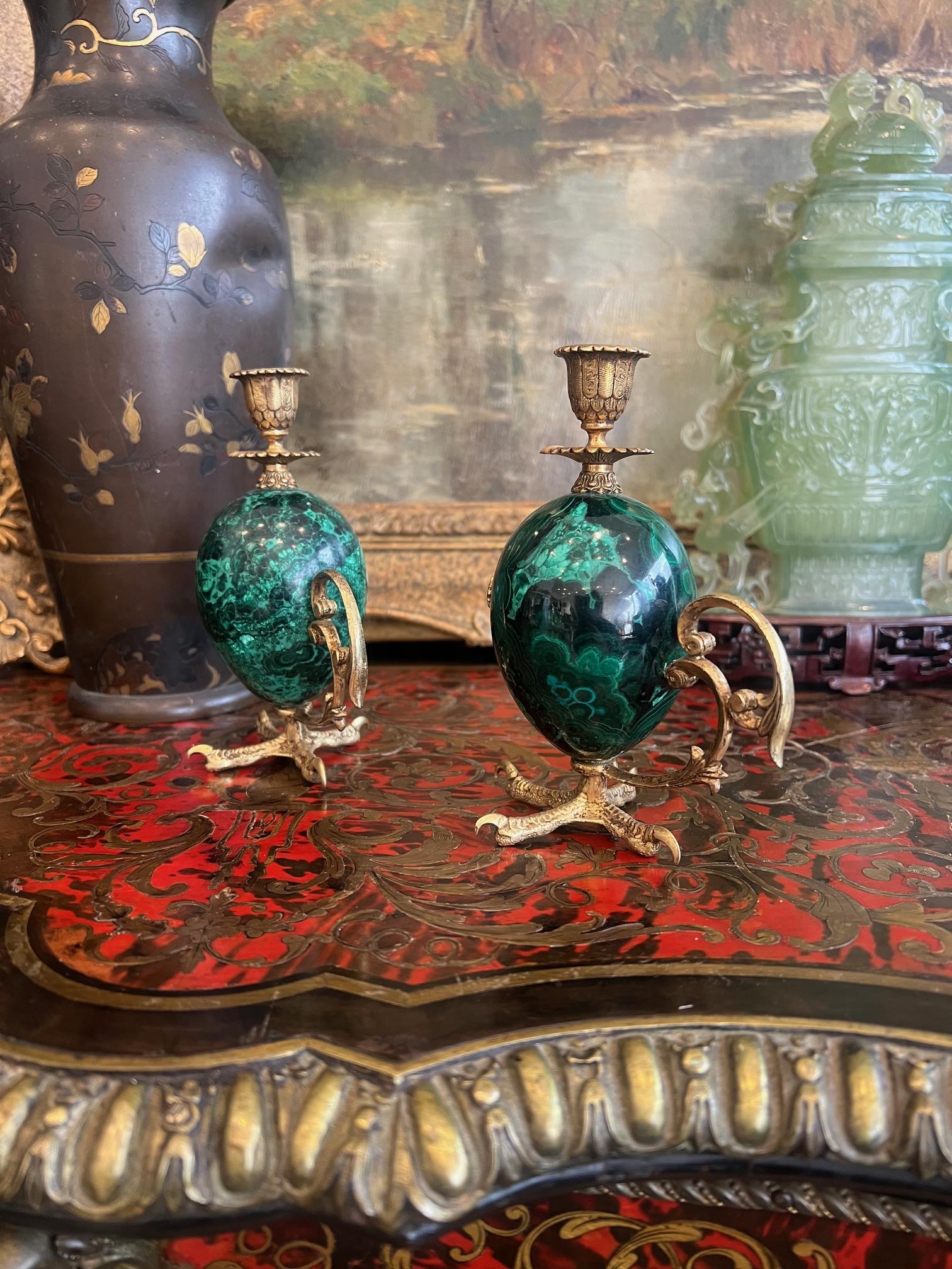 A PAIR OF SILVER GILT AND MALACHITE EGG SHAPED CANDLESTICKS - Image 7 of 8