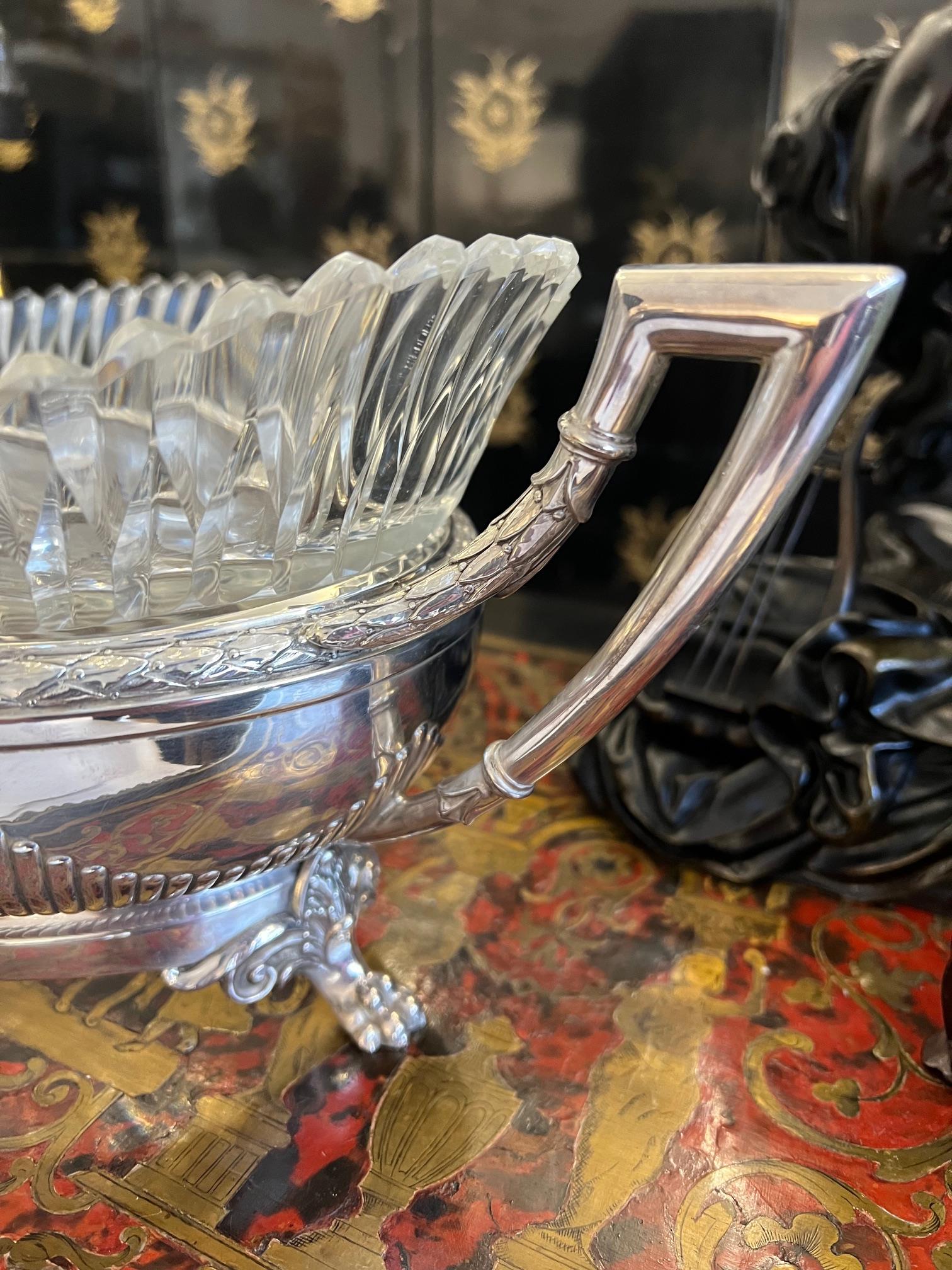 BOLIN: AN EARLY 20TH CENTURY SILVER AND CUT GLASS JARDINIERE C 1910 - Bild 6 aus 10