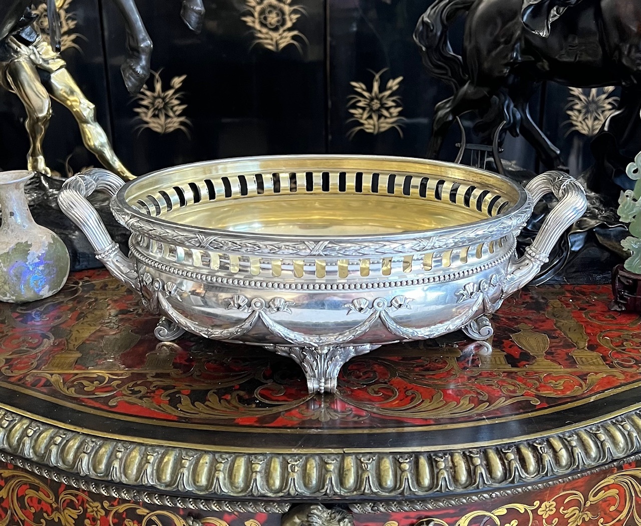 A 19TH CENTURY RUSSIAN SILVER WINE COOLER OR JARDINIERE - Image 2 of 7
