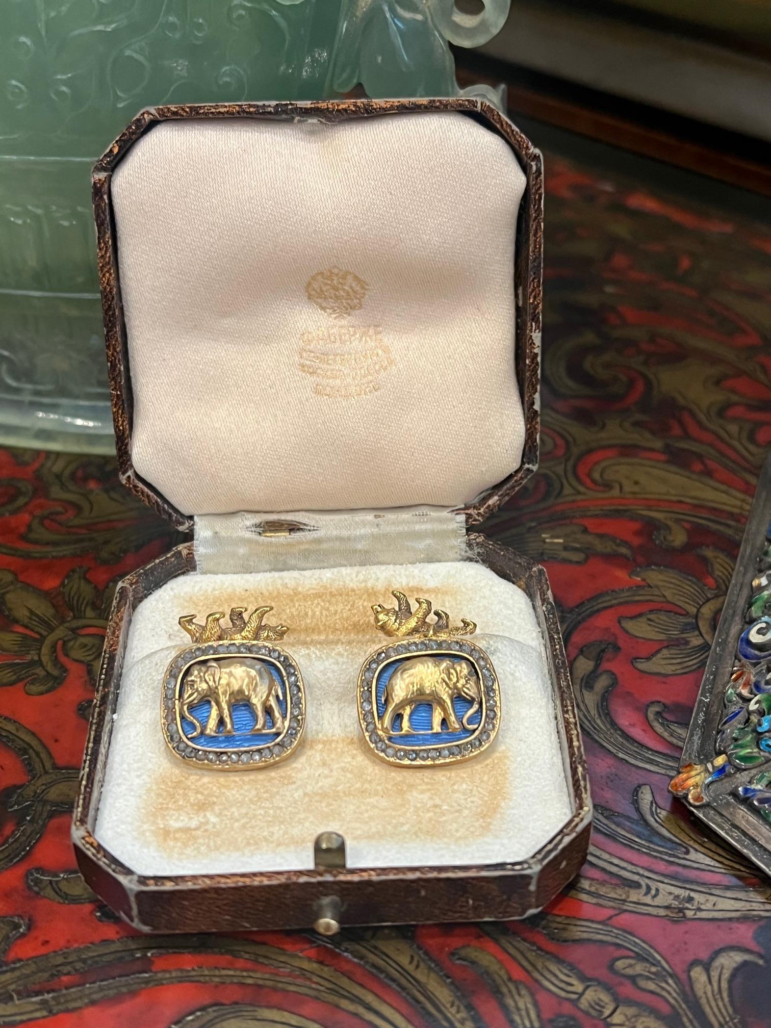 A PAIR OF FABERGE STYLE DIAMOND ENCRUSTED, SILVER GILT AND ENAMELLED CUFFLINKS - Image 2 of 13