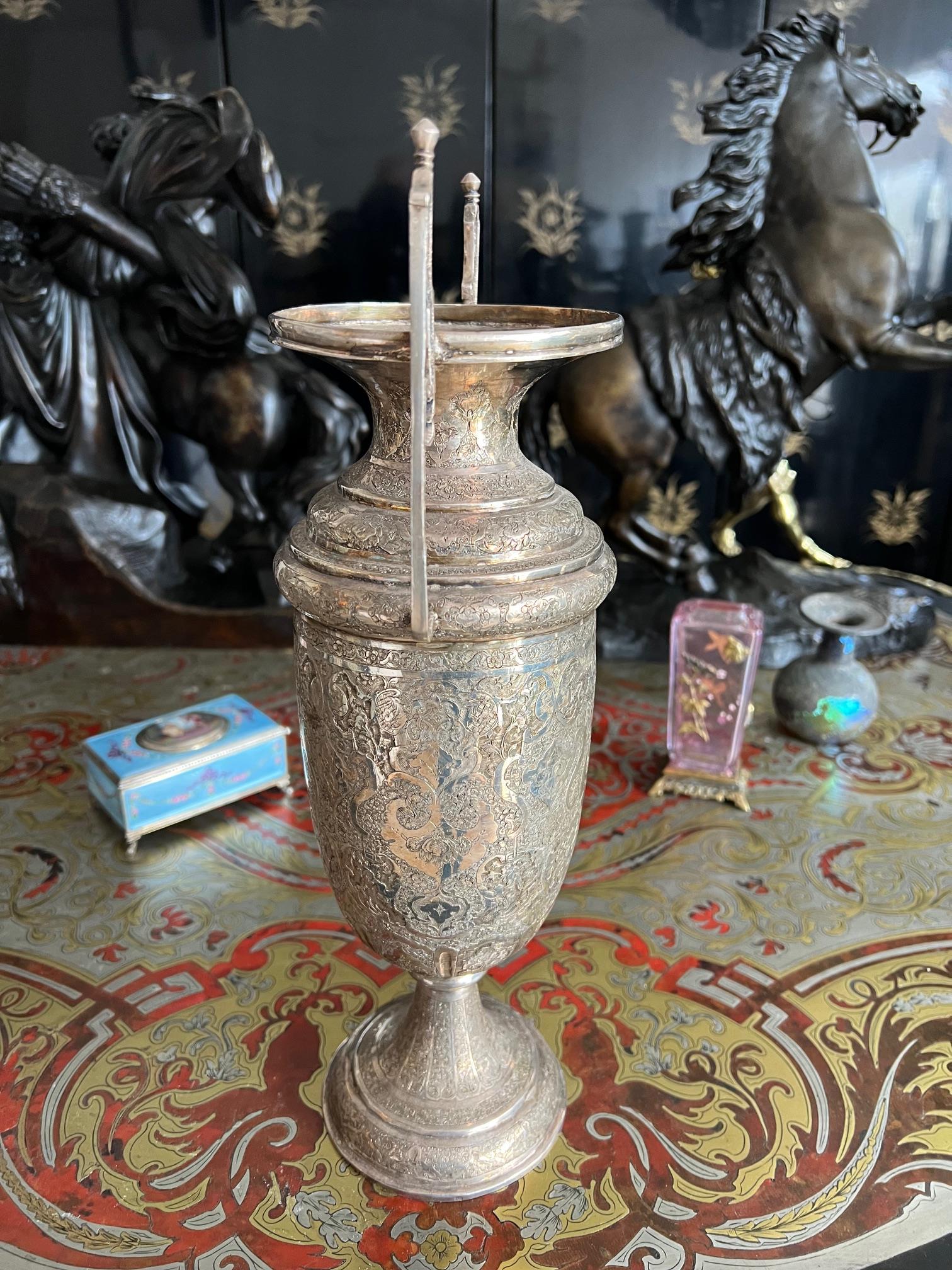 A PERSIAN SILVER TWIN HANDLED VASE - Image 10 of 10