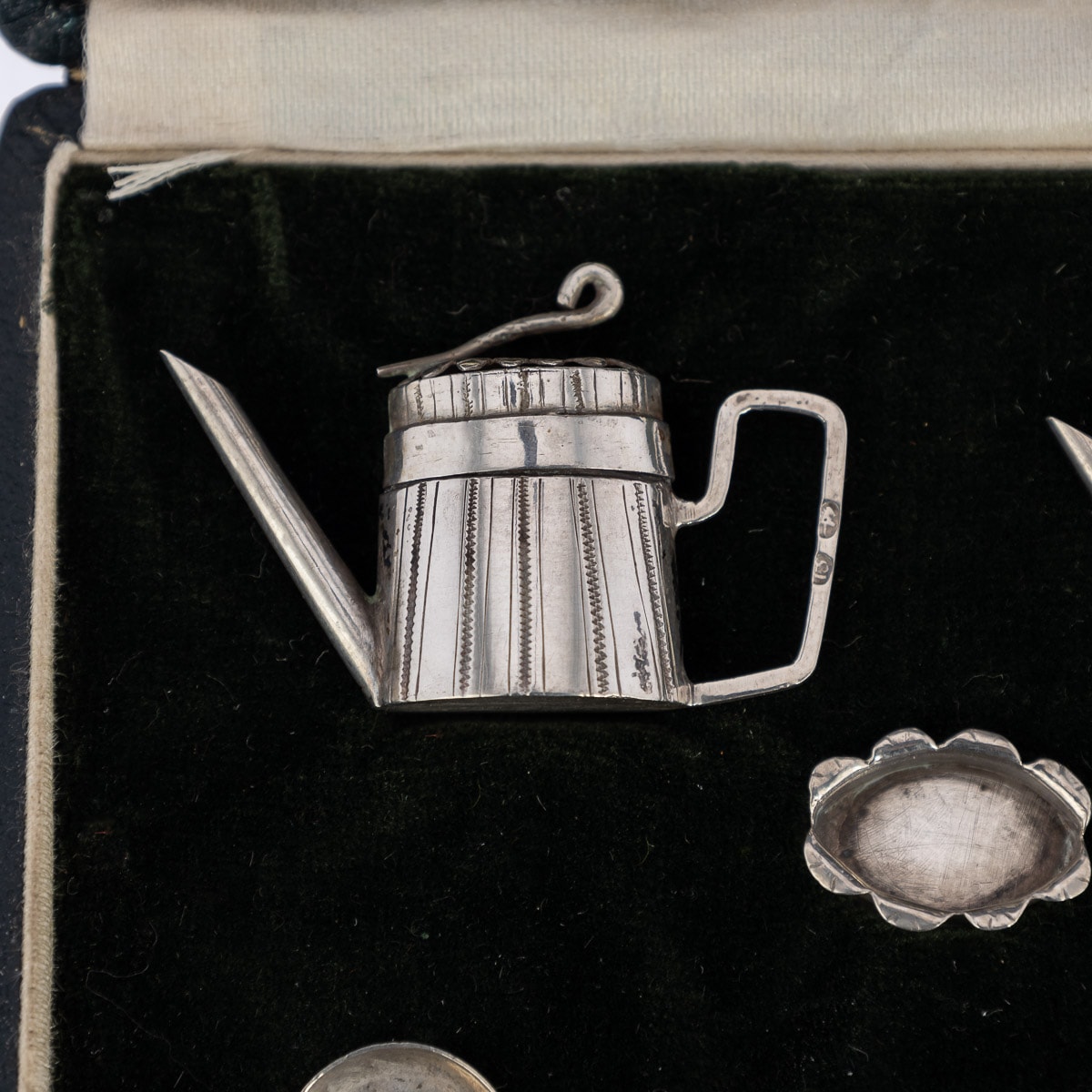 MINIATURE: A MID 19TH CENTURY SILVER EIGHT PIECE TEA AND COFFEE SET - Image 11 of 11