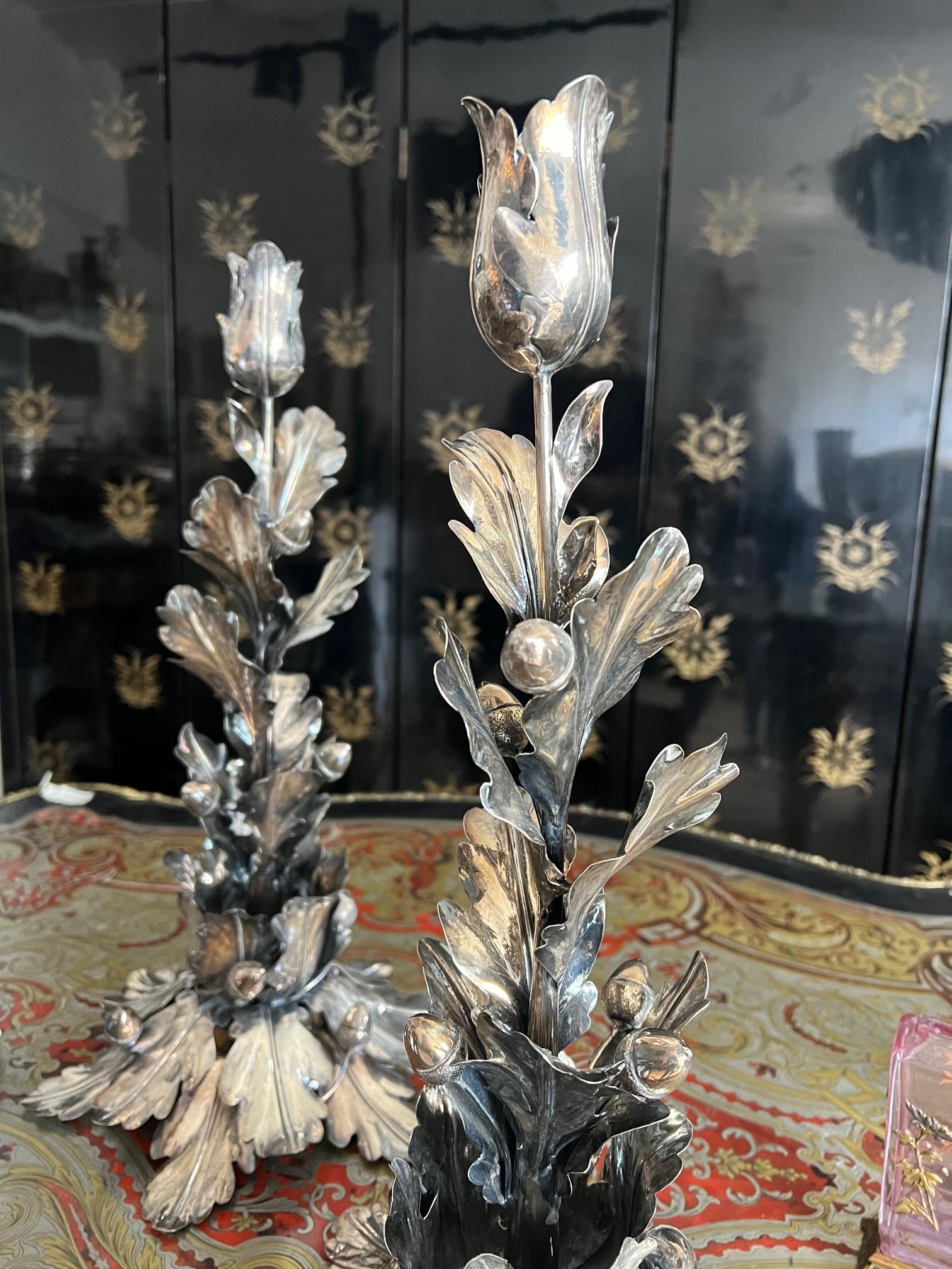 A PAIR OF BUCCELLATI STYLE STERLING SILVER CANDLESTICKS MODELLED AS TULIPS - Image 6 of 7