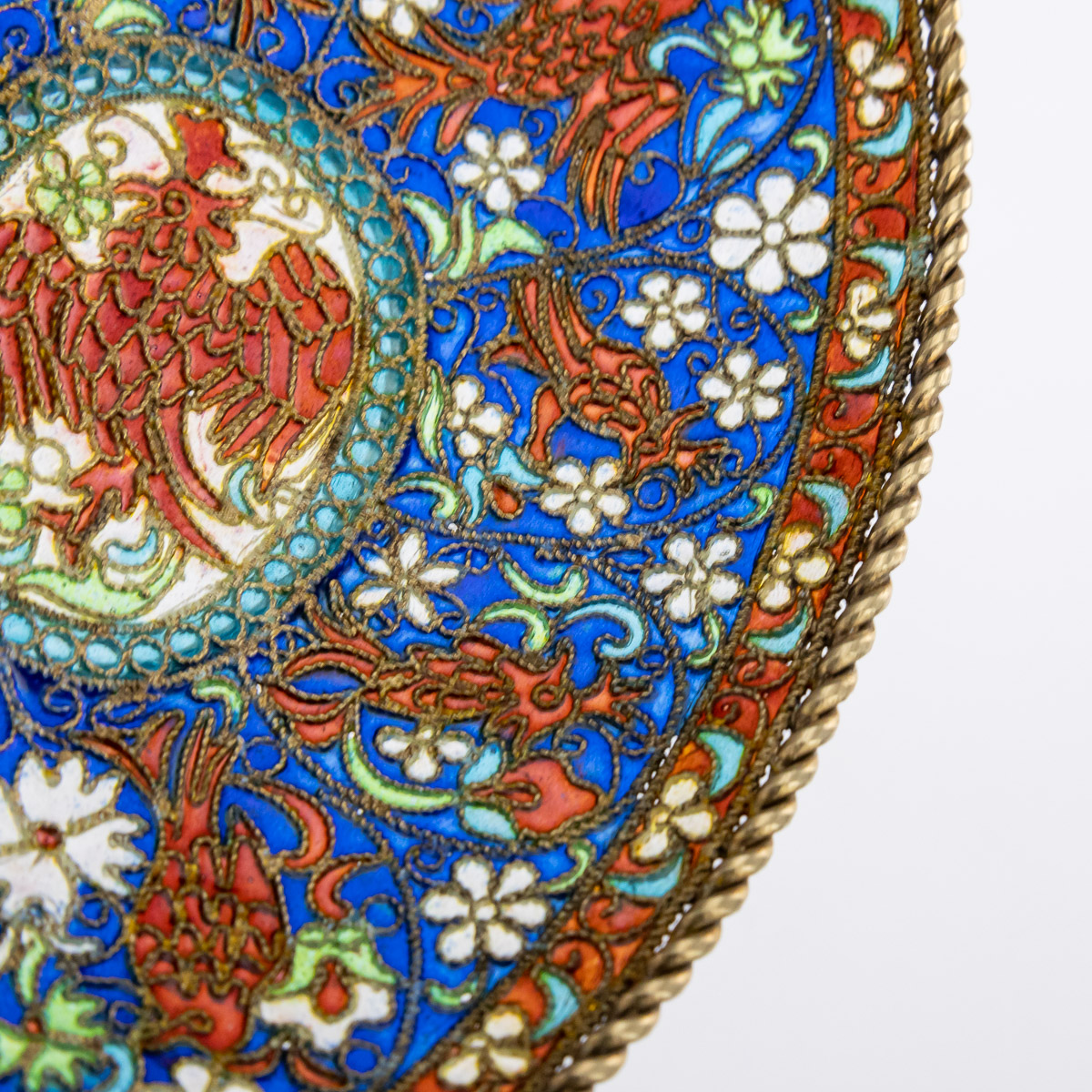 A 19TH CENTURY SOLID SILVER GILT & PLIQUE-A-JOUR ENAMEL KOVSH c.1890 - Image 15 of 18