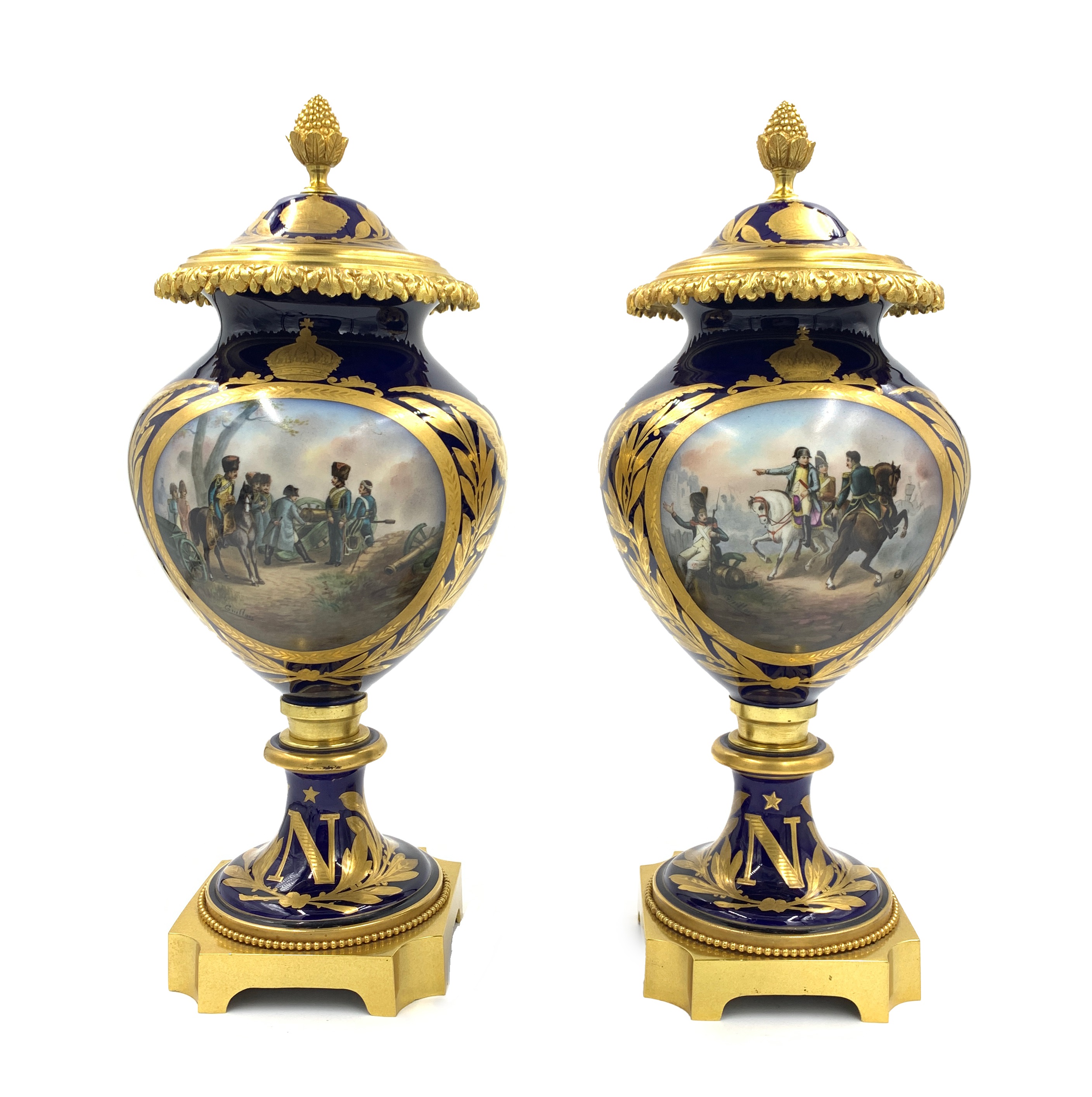 A FINE PAIR OF LATE 19TH / EARLY 20TH CENTURY SEVRES STYLE PORCELAIN NAPOLEON VASES - Image 2 of 14
