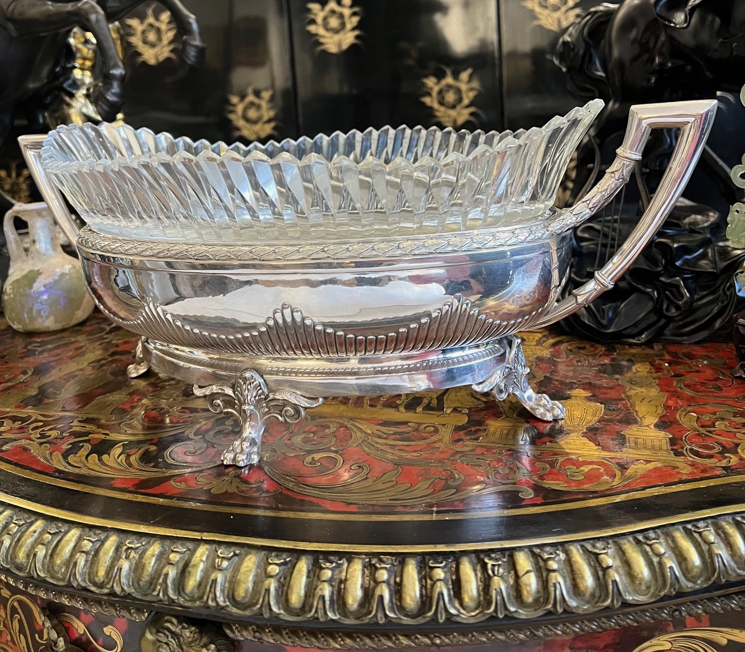 BOLIN: AN EARLY 20TH CENTURY SILVER AND CUT GLASS JARDINIERE C 1910 - Image 10 of 10