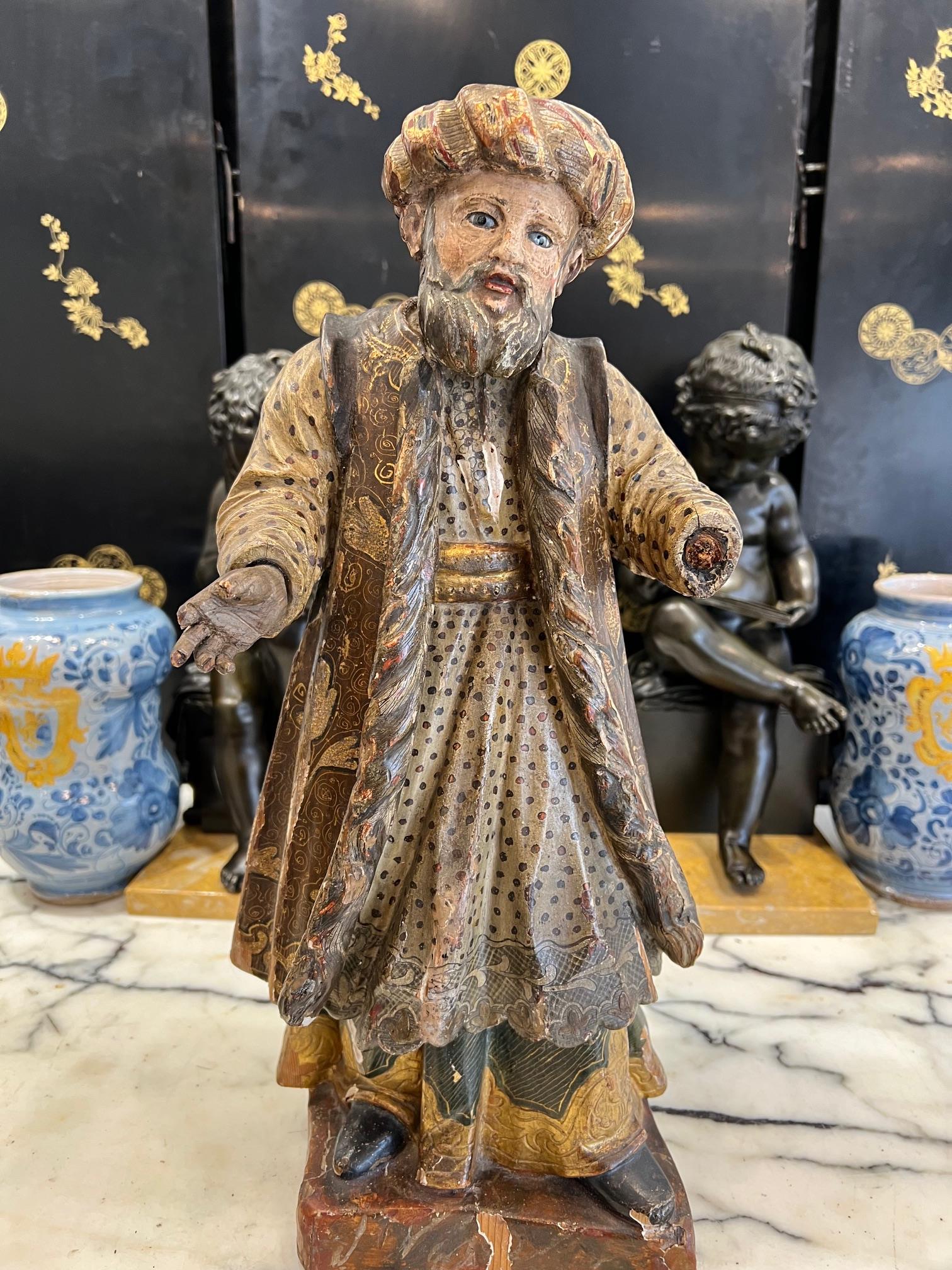 A RARE 18TH CENTURY ITALIAN POLYCHROME DECORATED FIGURE OF AN OTTOMAN - Image 6 of 7