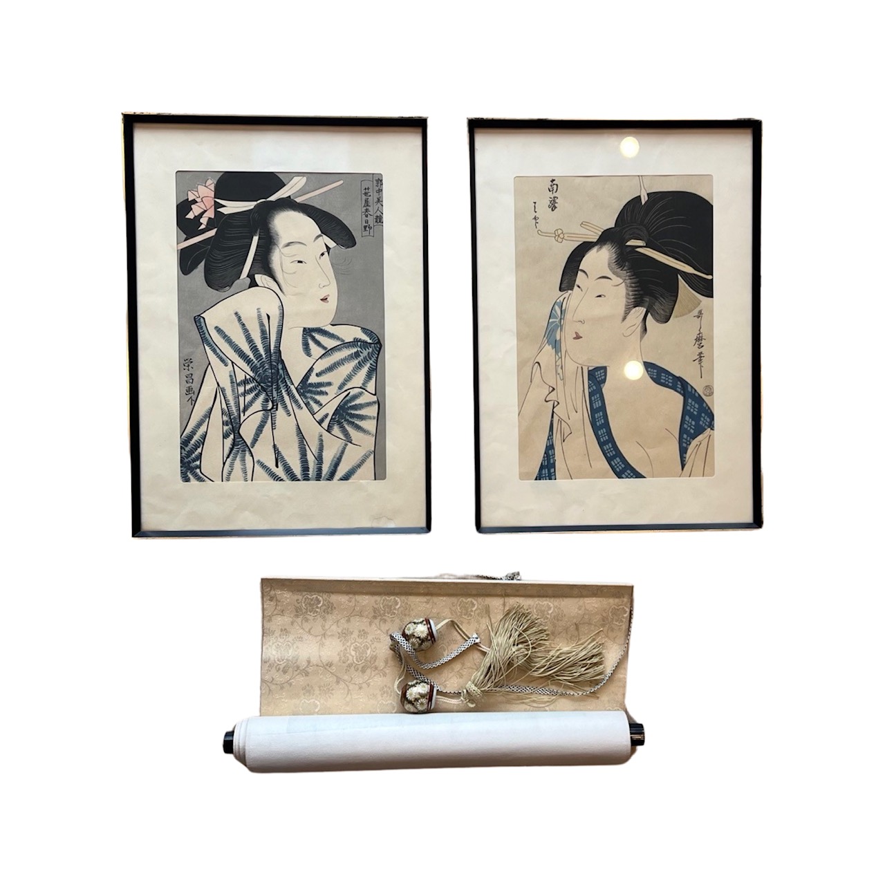 A PAIR OF JAPANESE WOODBLOCKS OF BIJIN AND A JAPANESE SCROLL PAINTING