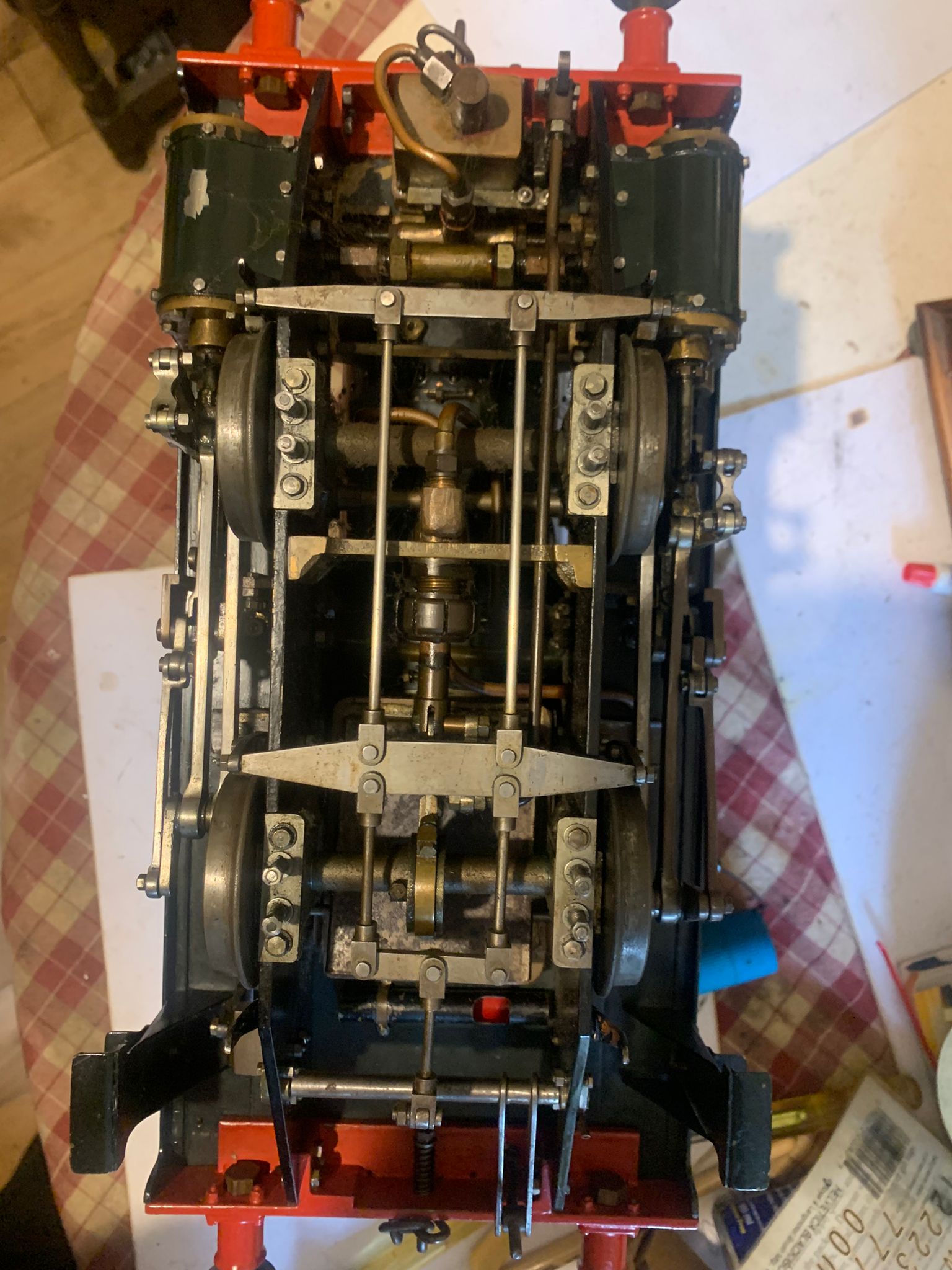 A FULL WORKING MODEL OF A STEAM TRAIN - Image 21 of 22