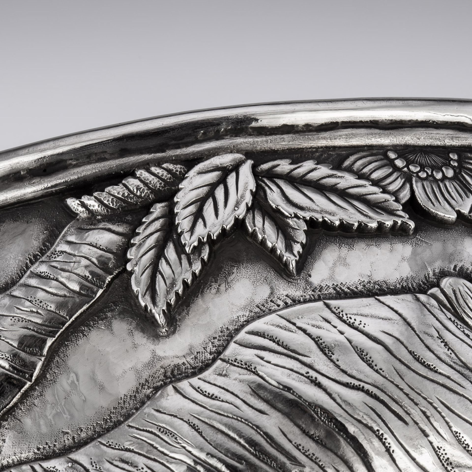 A MONUMENTAL LATE 19TH CENTURY JAPANESE SOLID SILVER BOWL C. 1900 - Image 6 of 17