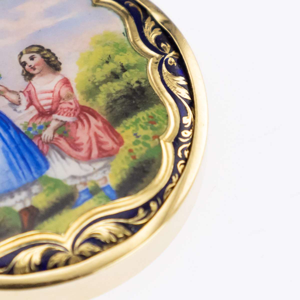 AN EARLY 20TH CENTURY 14CT GOLD AND ENAMEL PILL BOX, RUSSIAN, C.1900 - Bild 3 aus 8