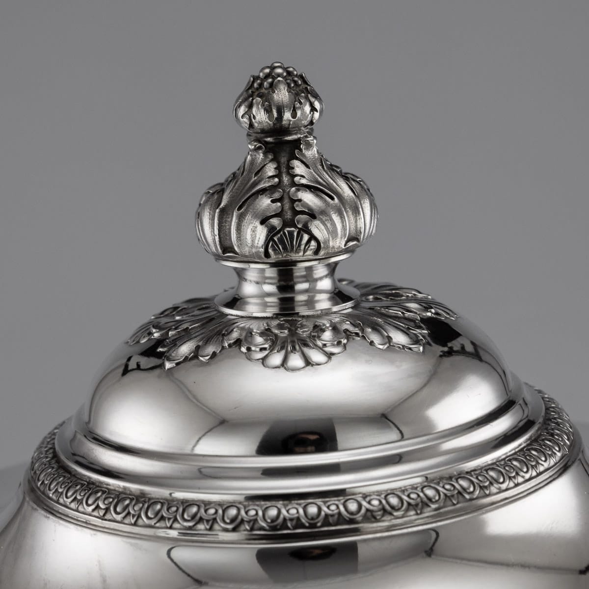 ODIOT: AN EXCEPTIONAL 19TH CENTURY SOLID SILVER FRENCH DINNER SERVICE, PARIS, C. 1890 - Bild 10 aus 22