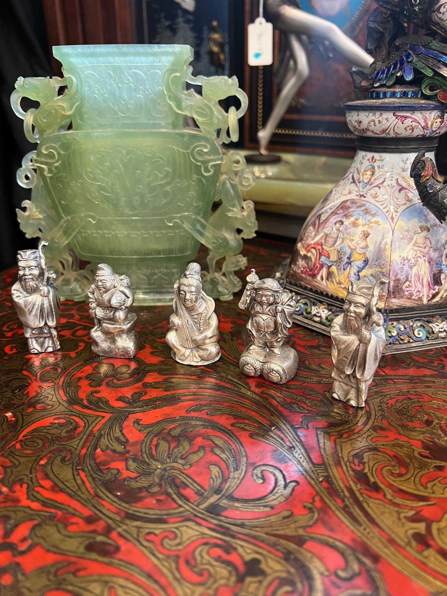 A SET OF FIVE SOLID SILVER CHINESE FIGURES - Bild 4 aus 4