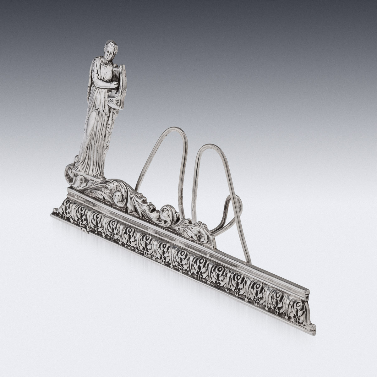 A PAIR OF STERLING SILVER MUSIC SHEET STANDS, CARRINGTON & CO. C. 1910 - Image 8 of 16