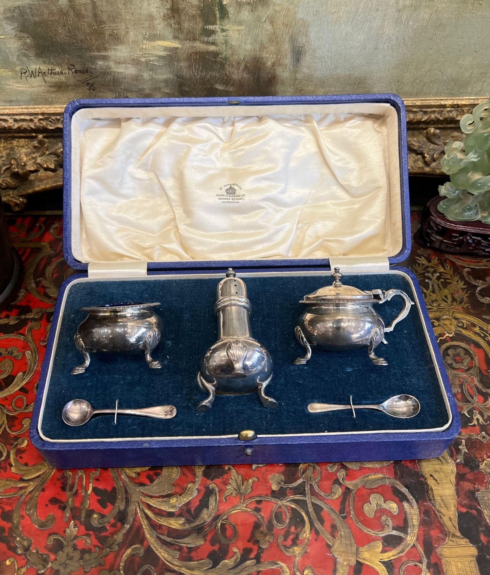 AN EARLY 20TH CENTURY MAPPIN & WEBB SILVER CONIDMENT SET C. 1921