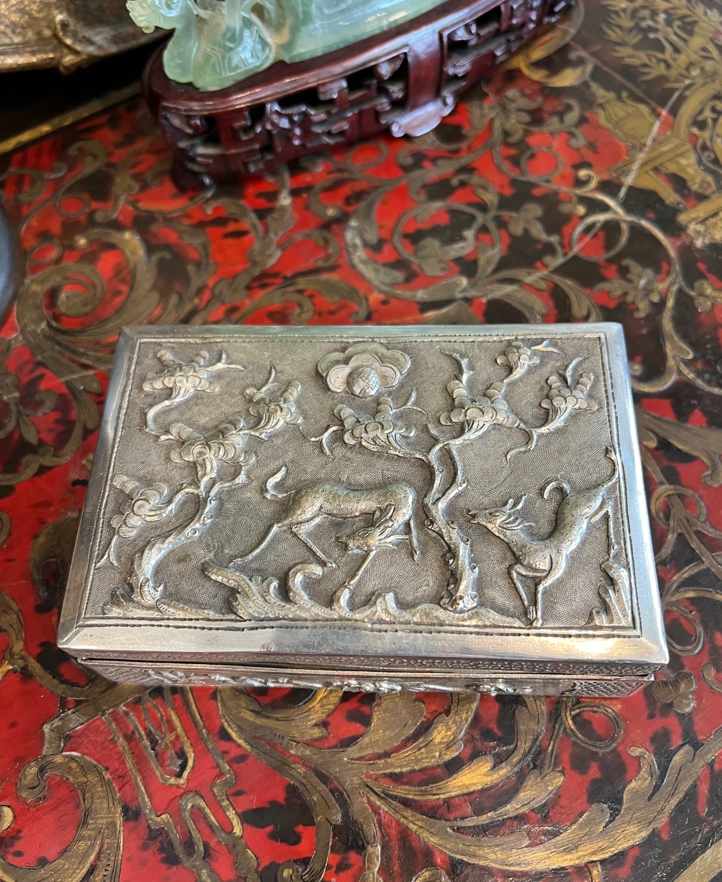 A 19TH CENTURY CHINESE EXPORT SILVER TABLE SNUFF BOX - Image 3 of 5