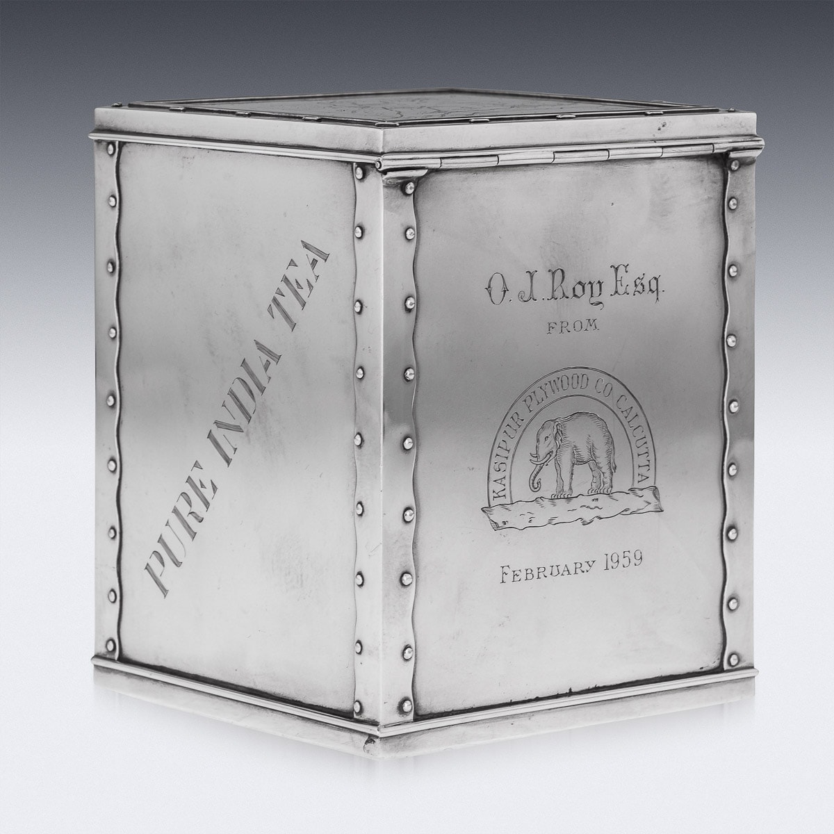 A RARE MID 20TH CENTURY INDIAN SOLID SILVER TEA CHEST SHAPED CADDY, HAMILTON & CO C. 1958 - Image 10 of 29